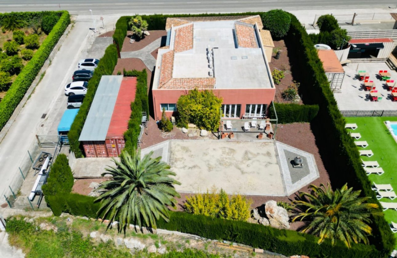 Resale - Commercial property -
Jávea - Xàbia - Jávea - Xàbia Centro