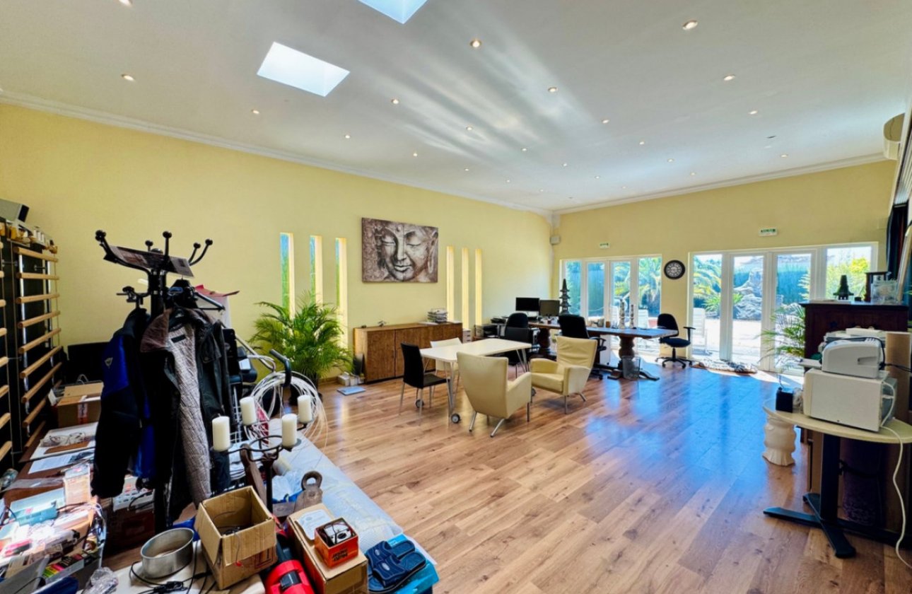 Resale - Commercial property -
Jávea - Xàbia - Jávea - Xàbia Centro