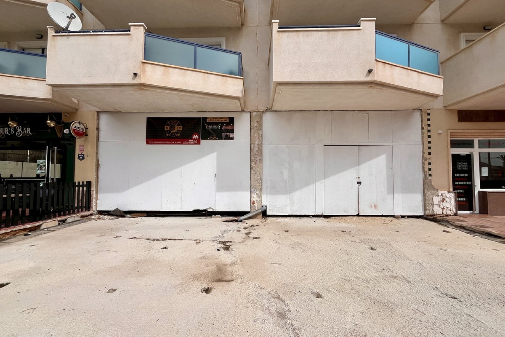 Resale - Commercial property -
Orihuela - La Zenia