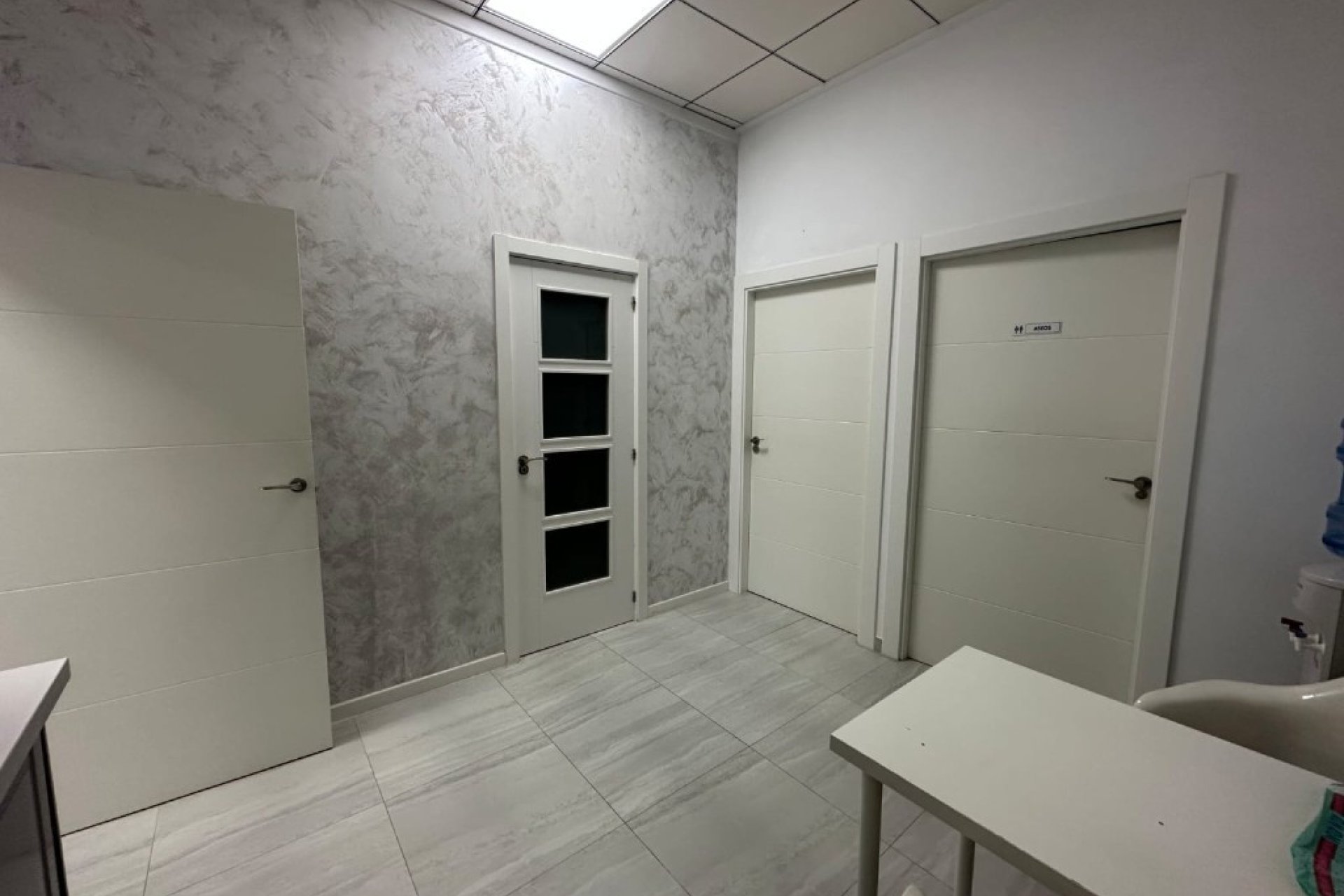 Resale - Commercial property -
Orihuela - La Zenia