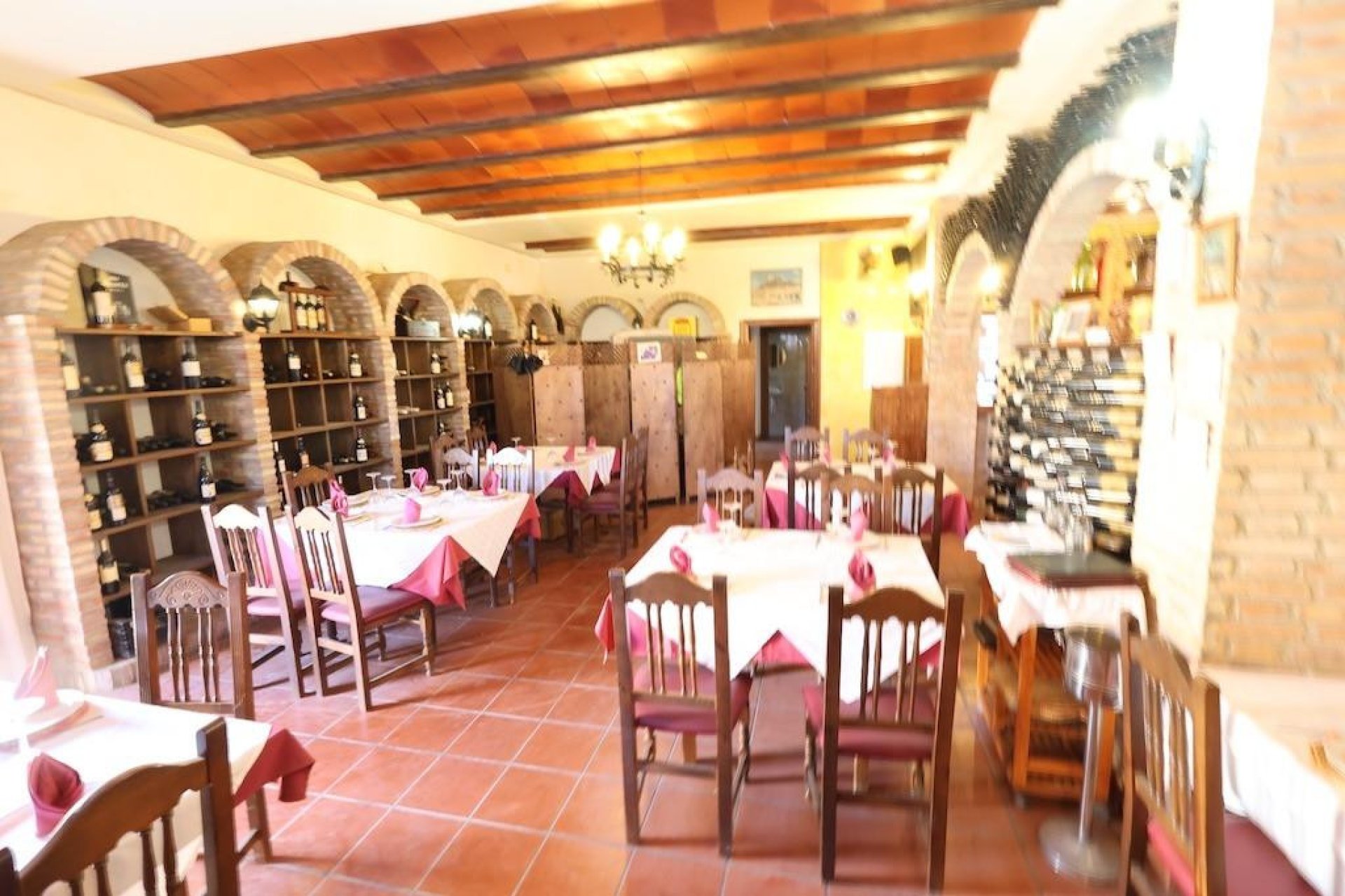 Resale - Commercial property -
Orihuela - La Zenia