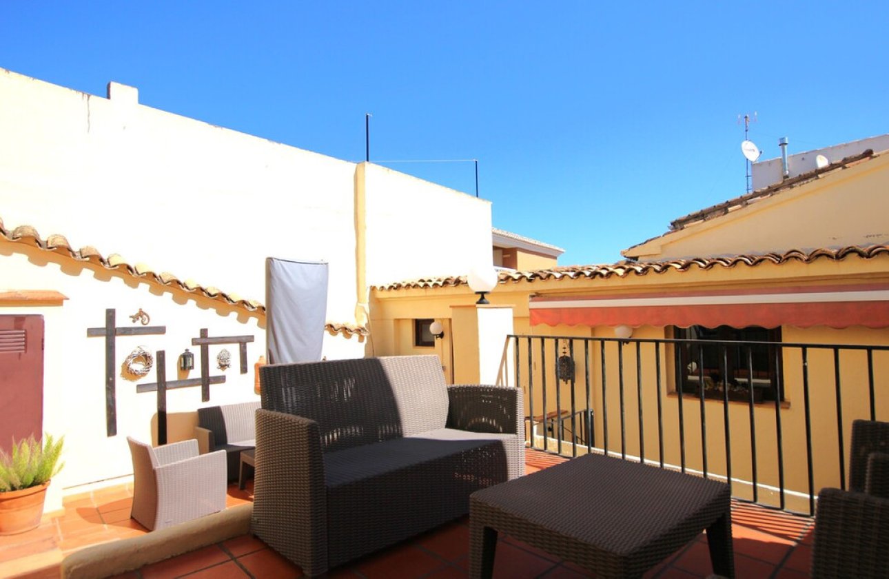 Resale - Commercial property -
Parcent