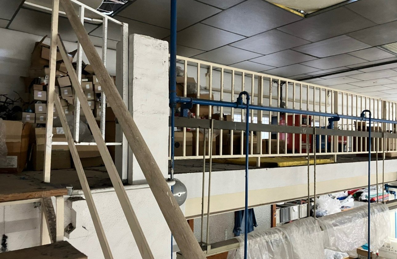 Resale - Commercial property -
Rojales - Rojales Centro