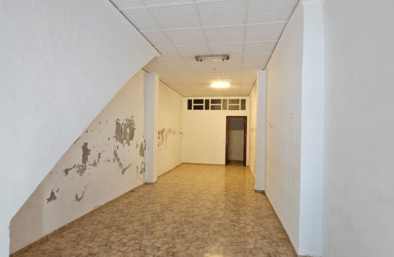Resale - Commercial property -
Teulada - Teulada Centro