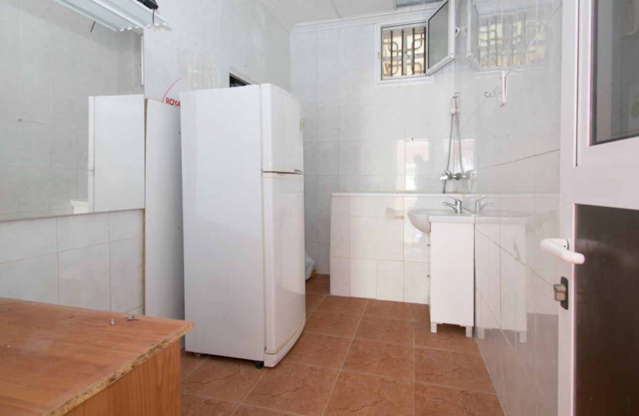 Resale - Commercial property -
Torrevieja - La Mata