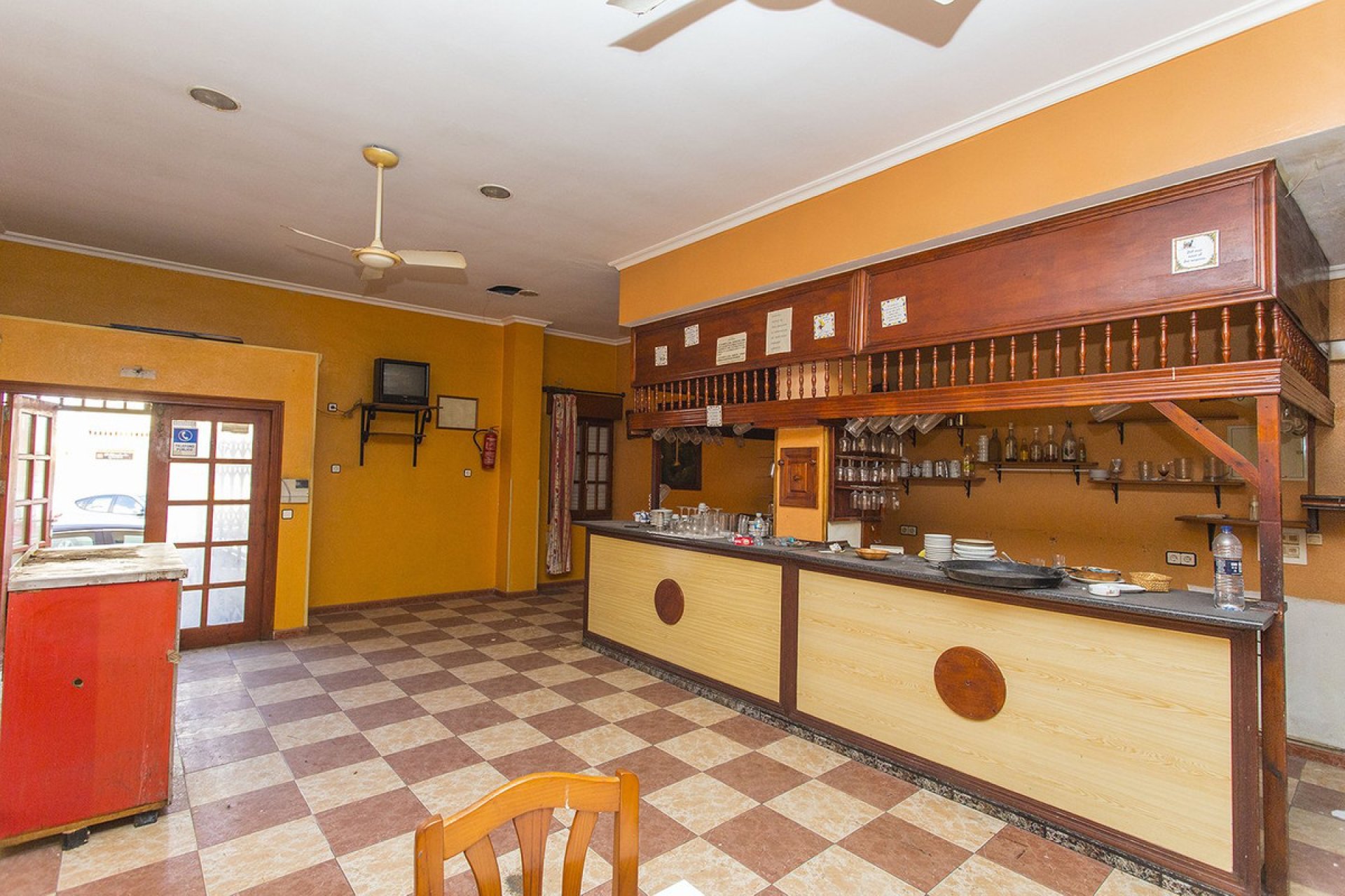 Resale - Commercial property -
Torrevieja - La Mata