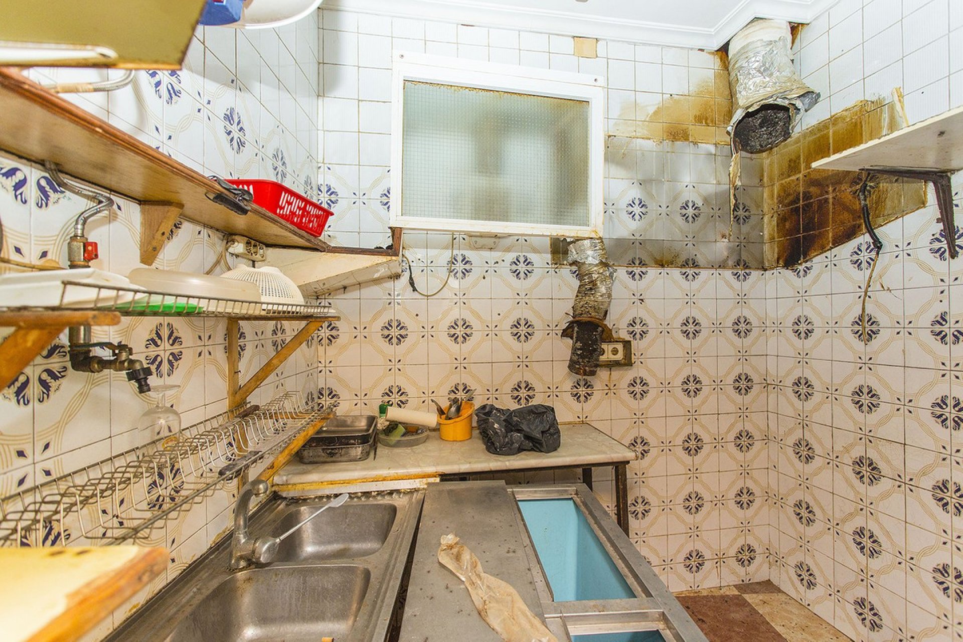 Resale - Commercial property -
Torrevieja - La Mata