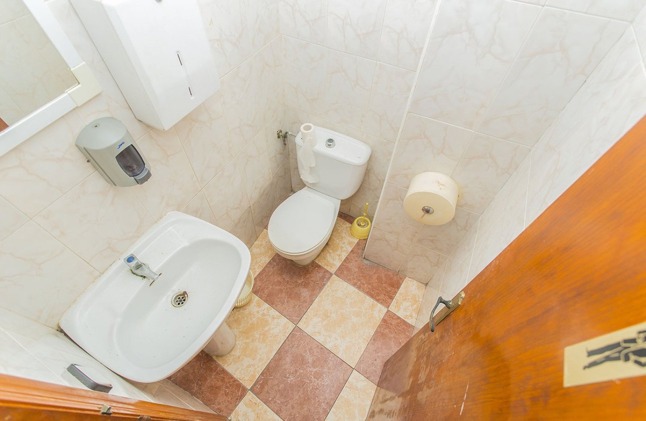 Resale - Commercial property -
Torrevieja - La Mata