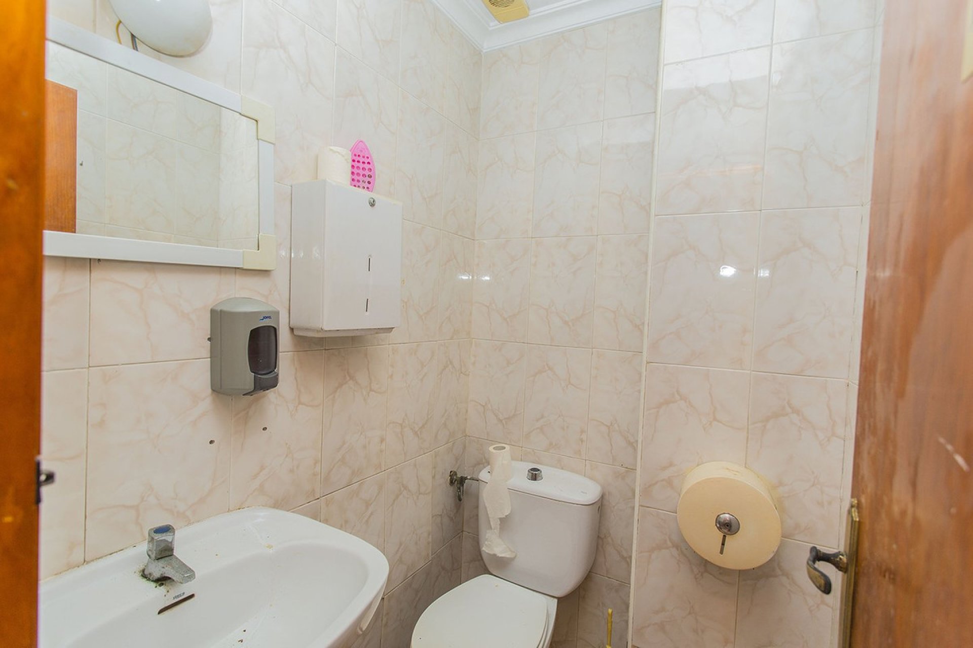 Resale - Commercial property -
Torrevieja - La Mata