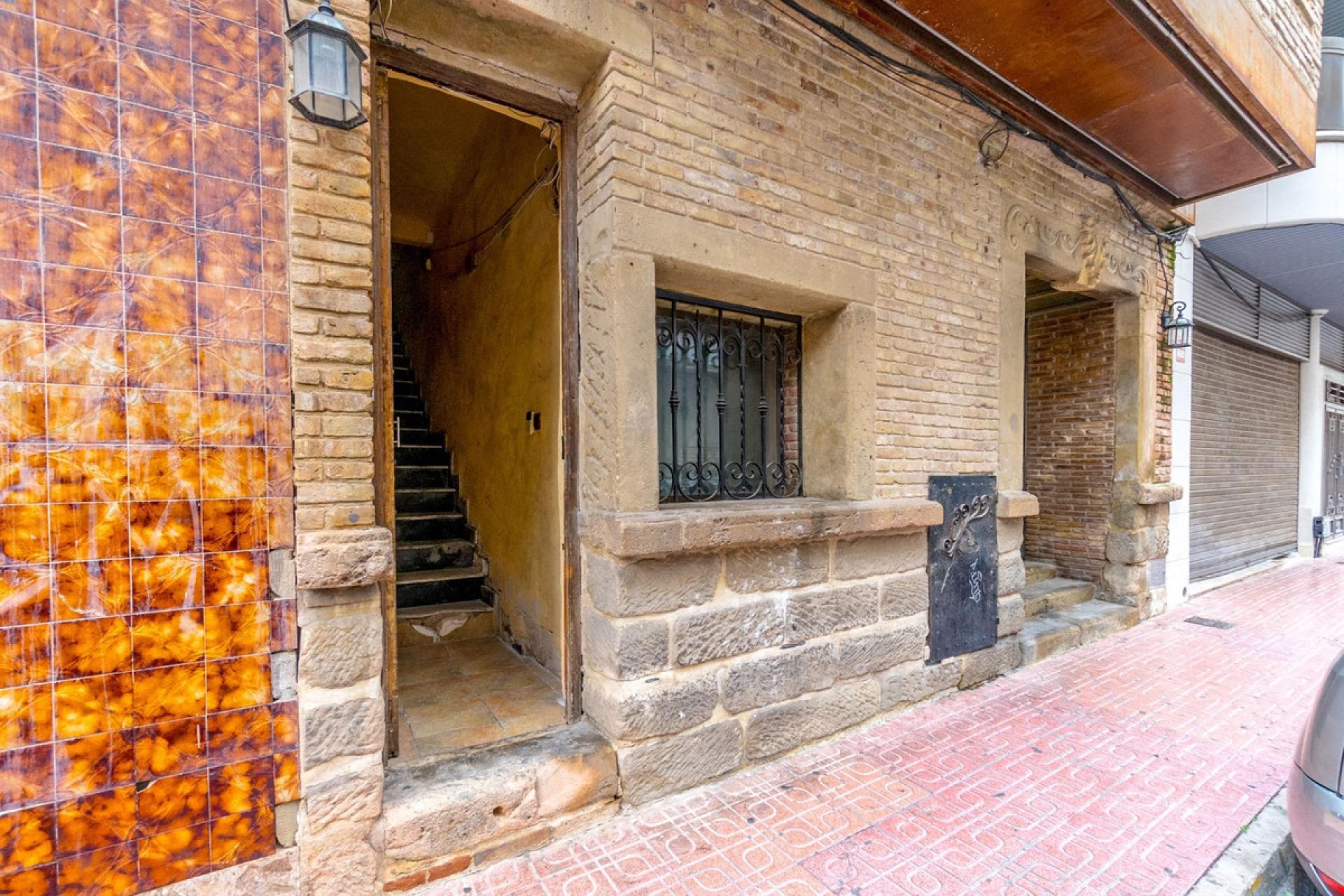 Resale - Commercial property -
Torrevieja - Playa del Cura