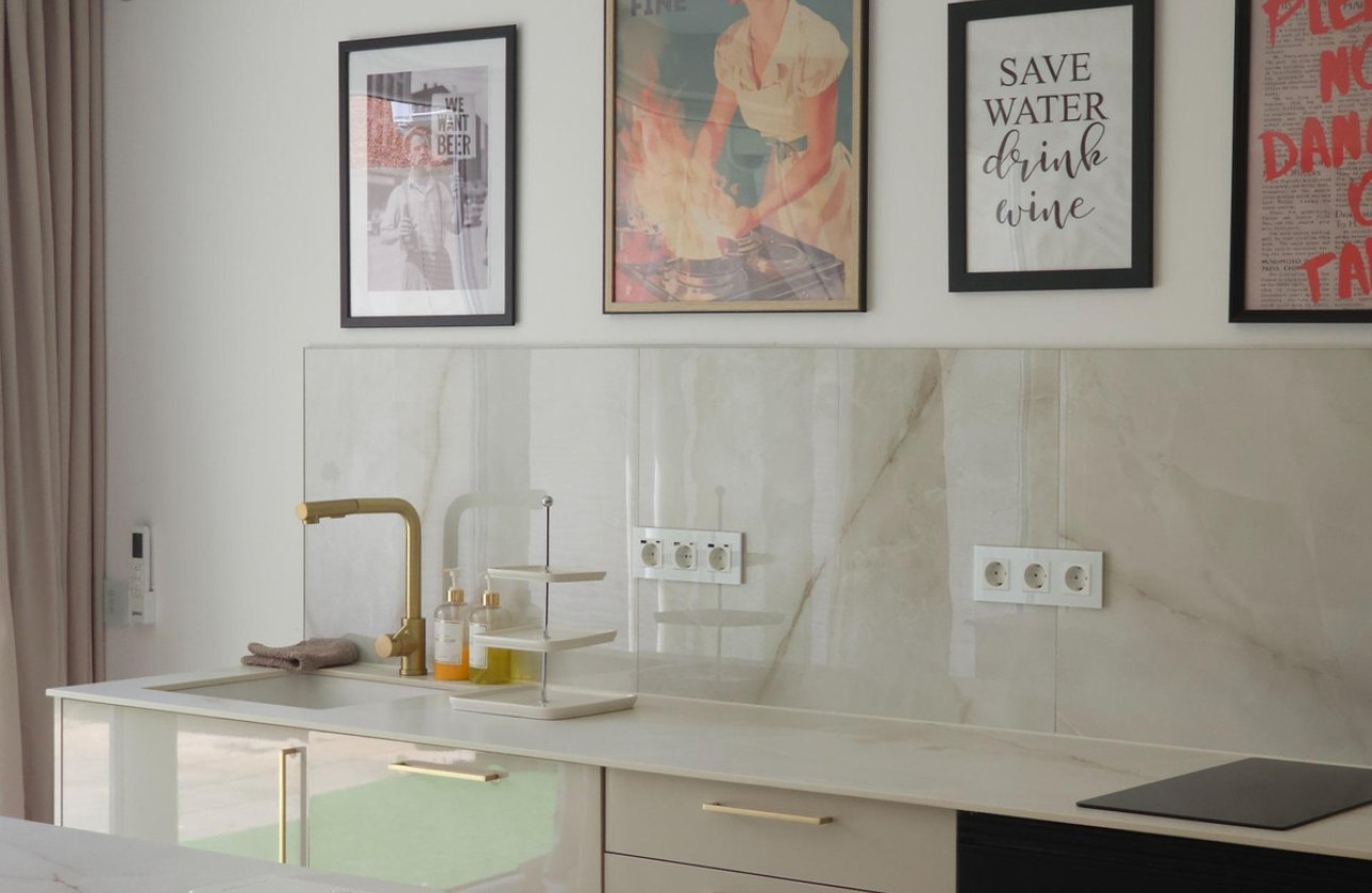 Resale - Commercial property -
Torrevieja - Torrevieja Centro