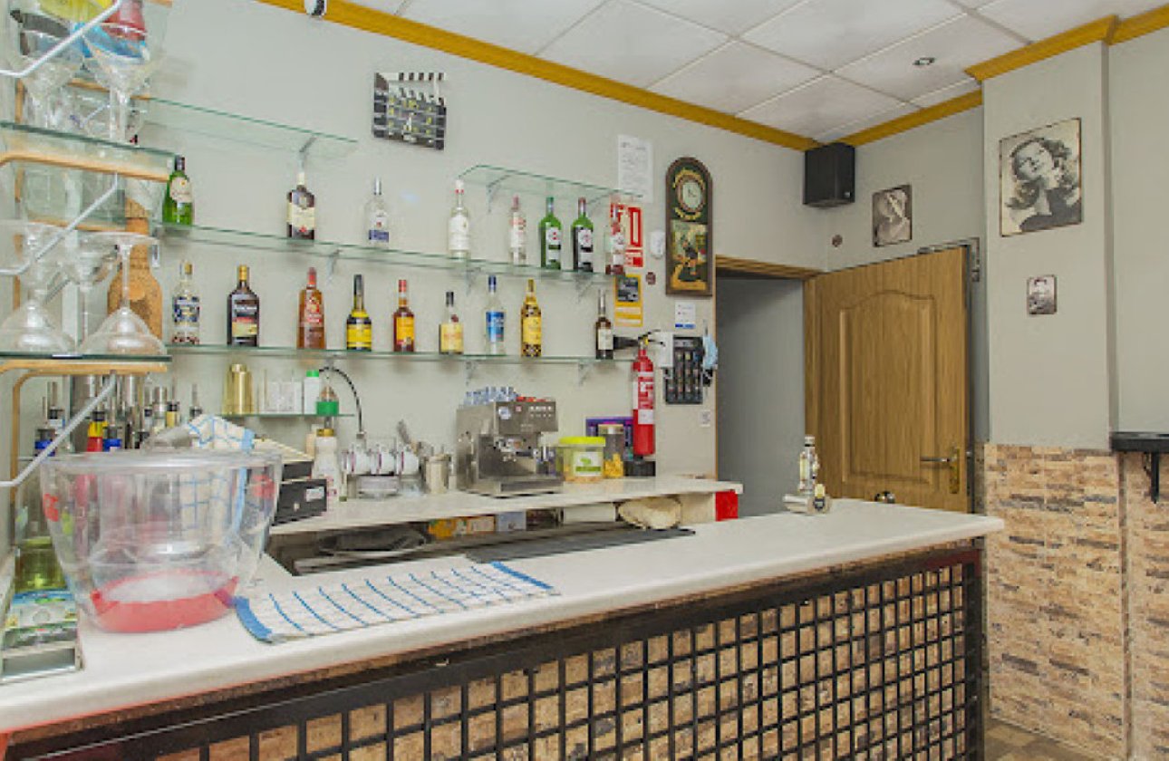 Resale - Commercial property -
Torrevieja - Torrevieja Centro