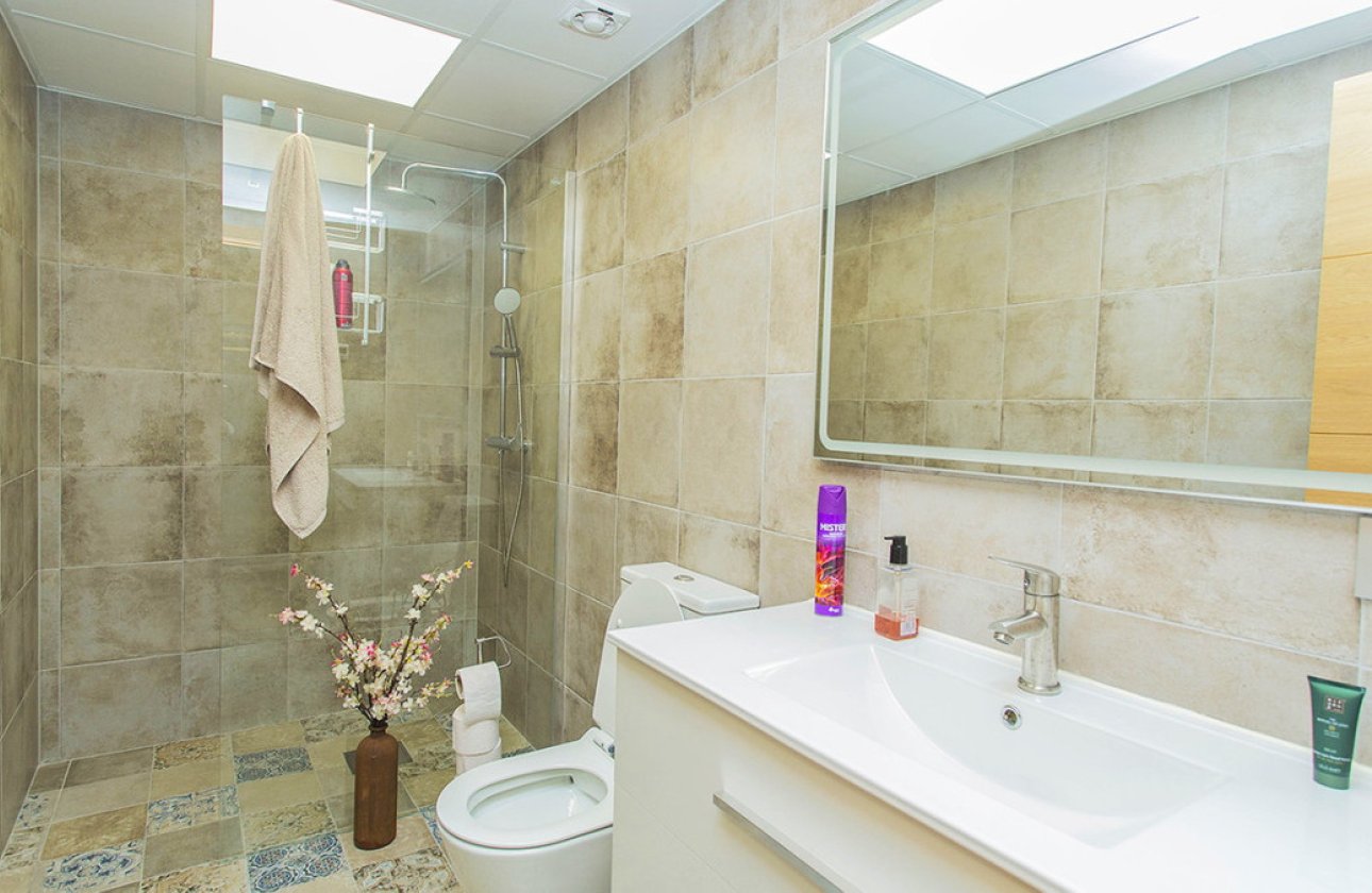 Resale - Commercial property -
Torrevieja - Torrevieja Centro