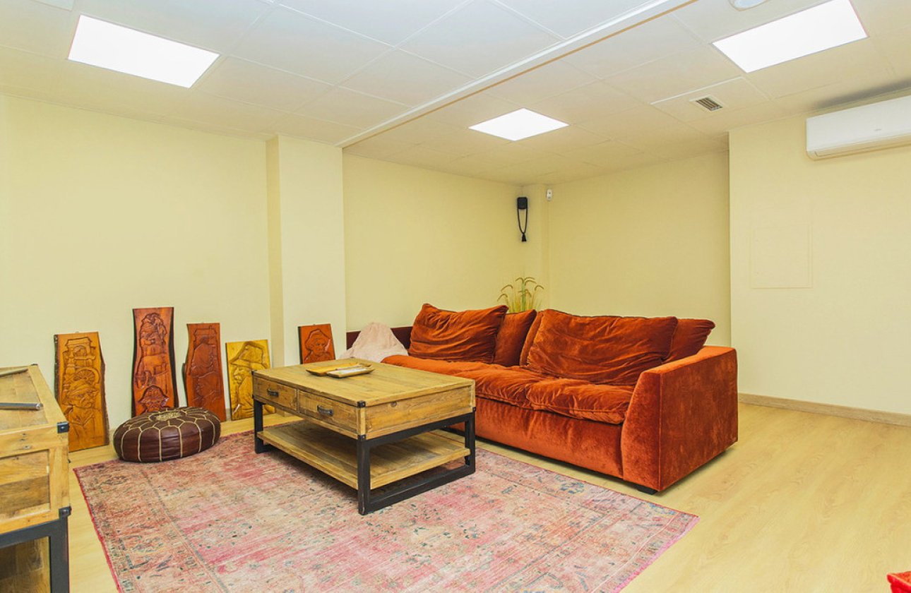 Resale - Commercial property -
Torrevieja - Torrevieja Centro