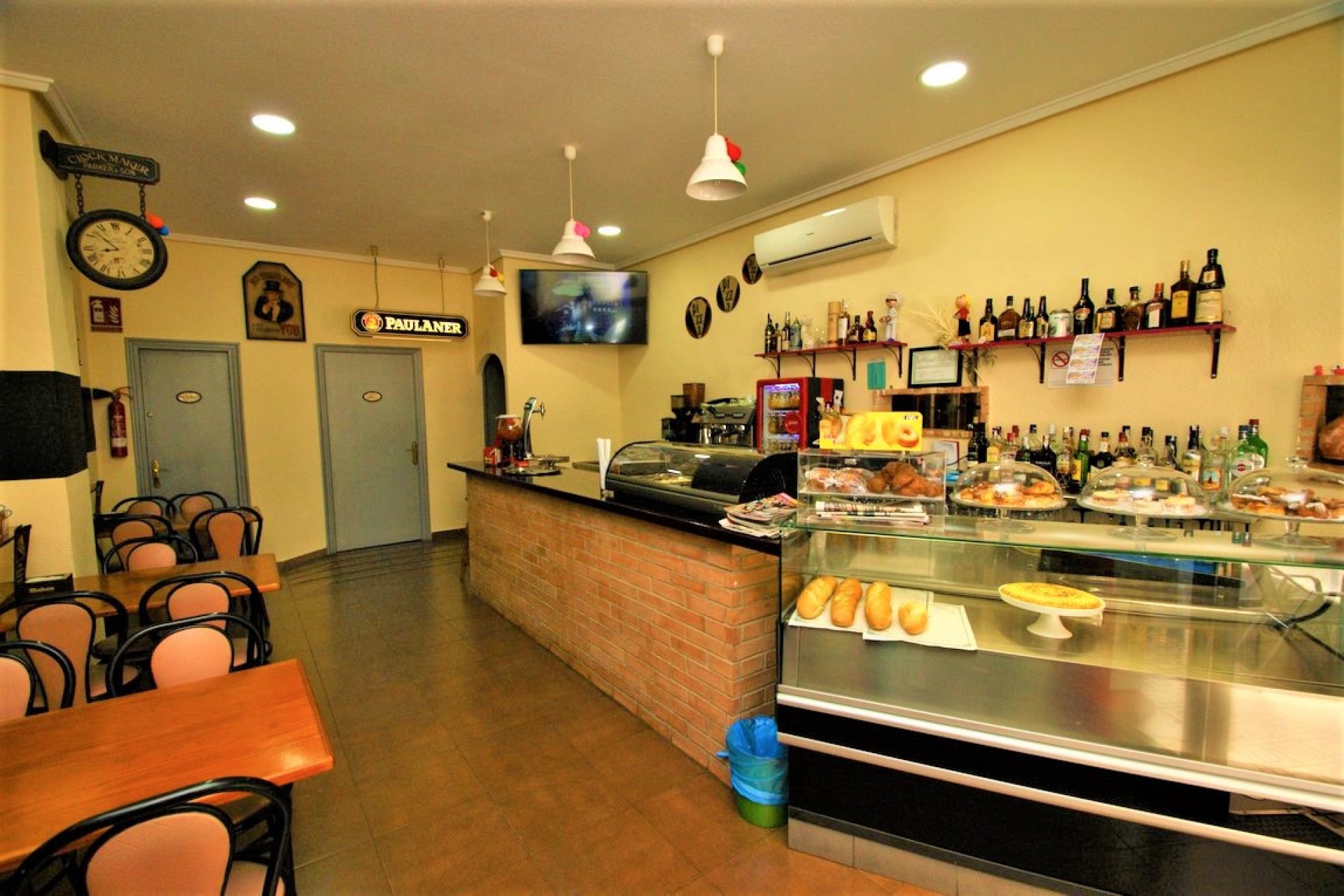 Resale - Commercial property -
Torrevieja - Torrevieja Centro