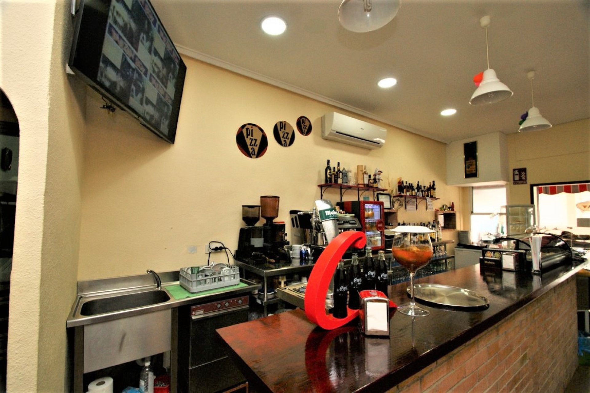 Resale - Commercial property -
Torrevieja - Torrevieja Centro