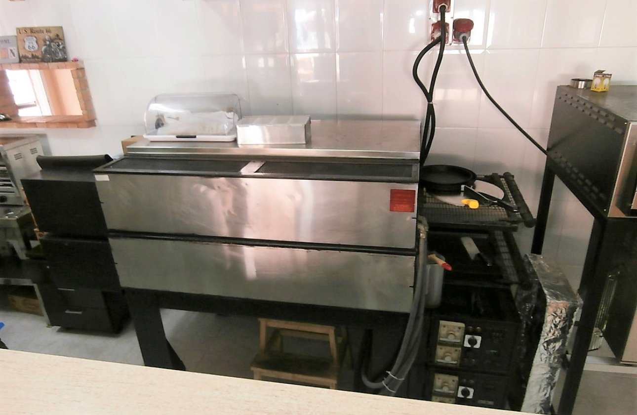 Resale - Commercial property -
Torrevieja - Torrevieja Centro