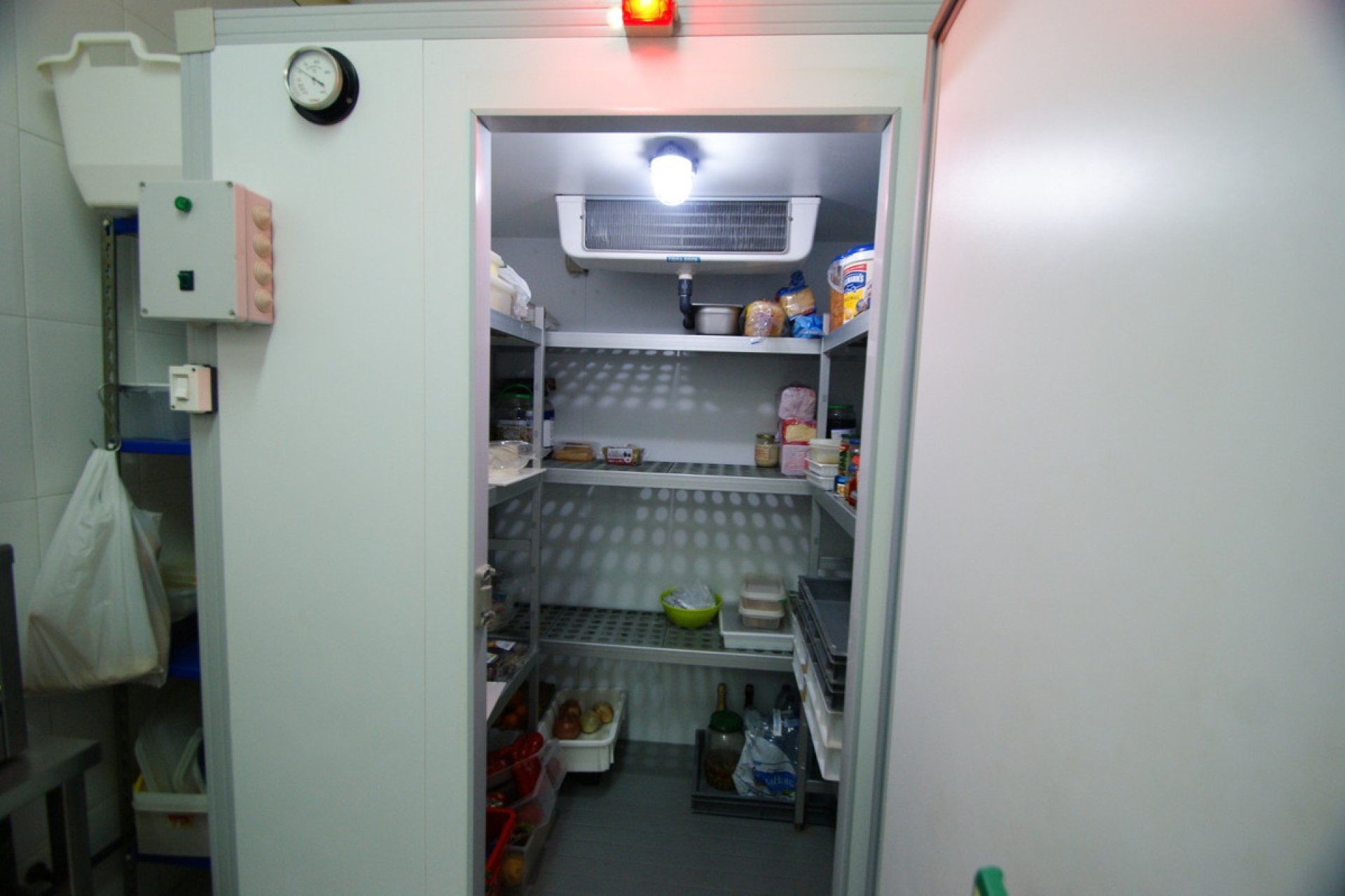 Resale - Commercial property -
Torrevieja - Torrevieja Centro