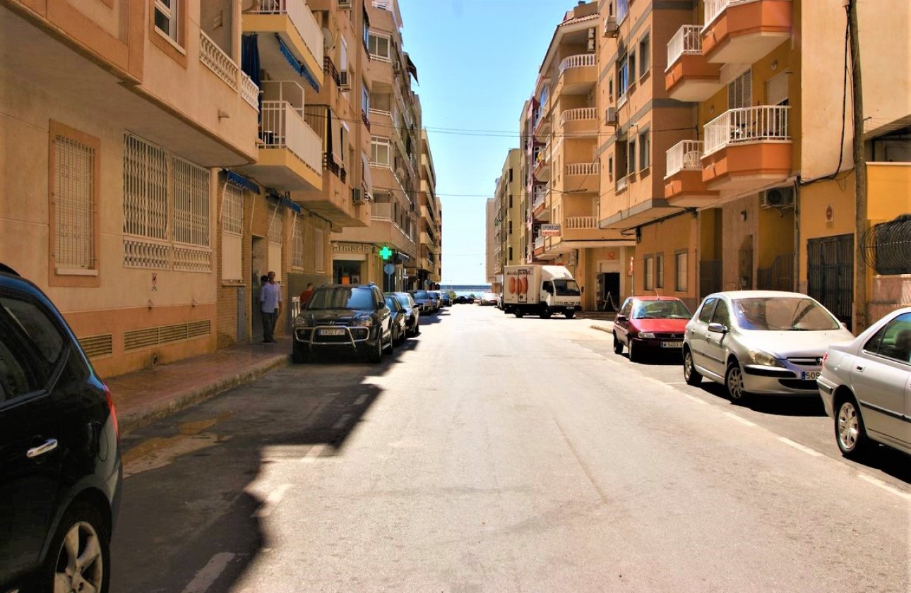 Resale - Commercial property -
Torrevieja - Torrevieja Centro