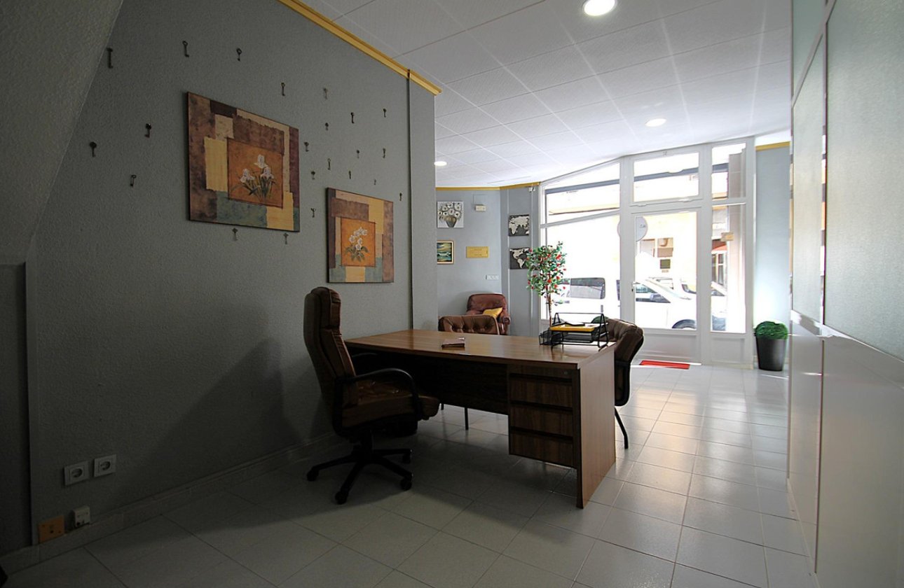 Resale - Commercial property -
Torrevieja - Torrevieja Centro