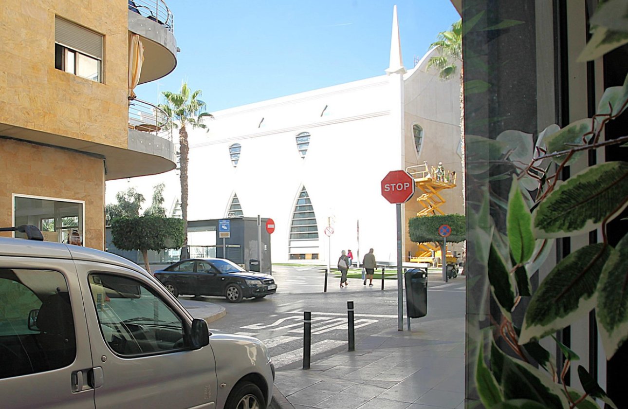 Resale - Commercial property -
Torrevieja - Torrevieja Centro