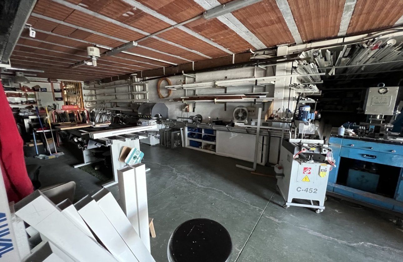 Resale - Commercial property -
Torrevieja - Torrevieja Centro