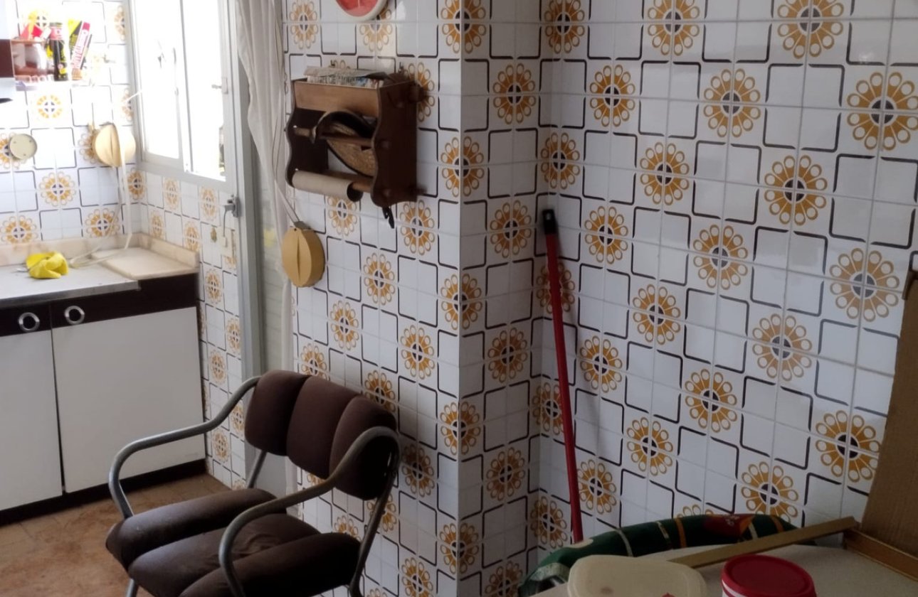 Resale - Commercial property -
Torrevieja - Torrevieja Centro