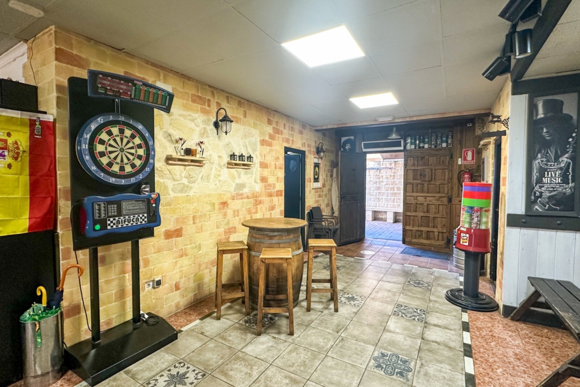 Resale - Commercial property -
Torrevieja - Torrevieja Centro