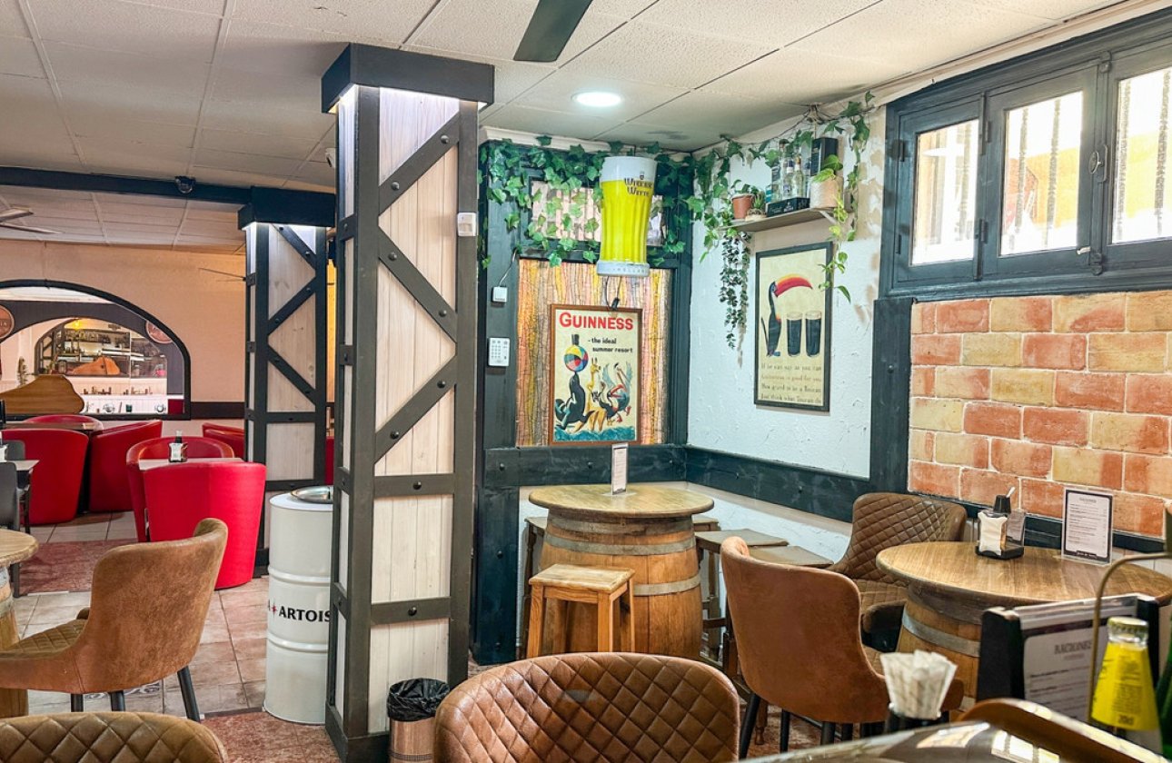 Resale - Commercial property -
Torrevieja - Torrevieja Centro