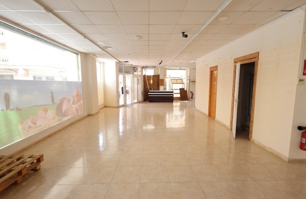 Resale - Commercial property -
Torrevieja - Torrevieja Centro