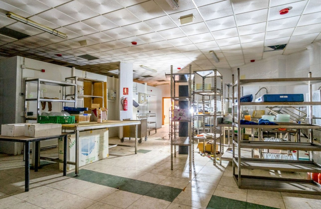 Resale - Commercial property -
Torrevieja - Torrevieja Centro