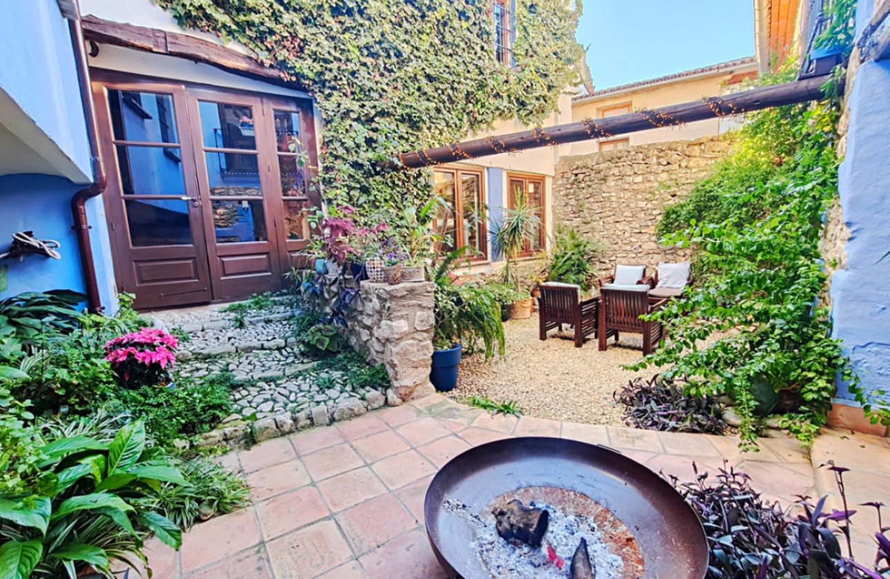 Resale - Commercial property -
Vall de Gallinera - Vall de Gallinera Centro