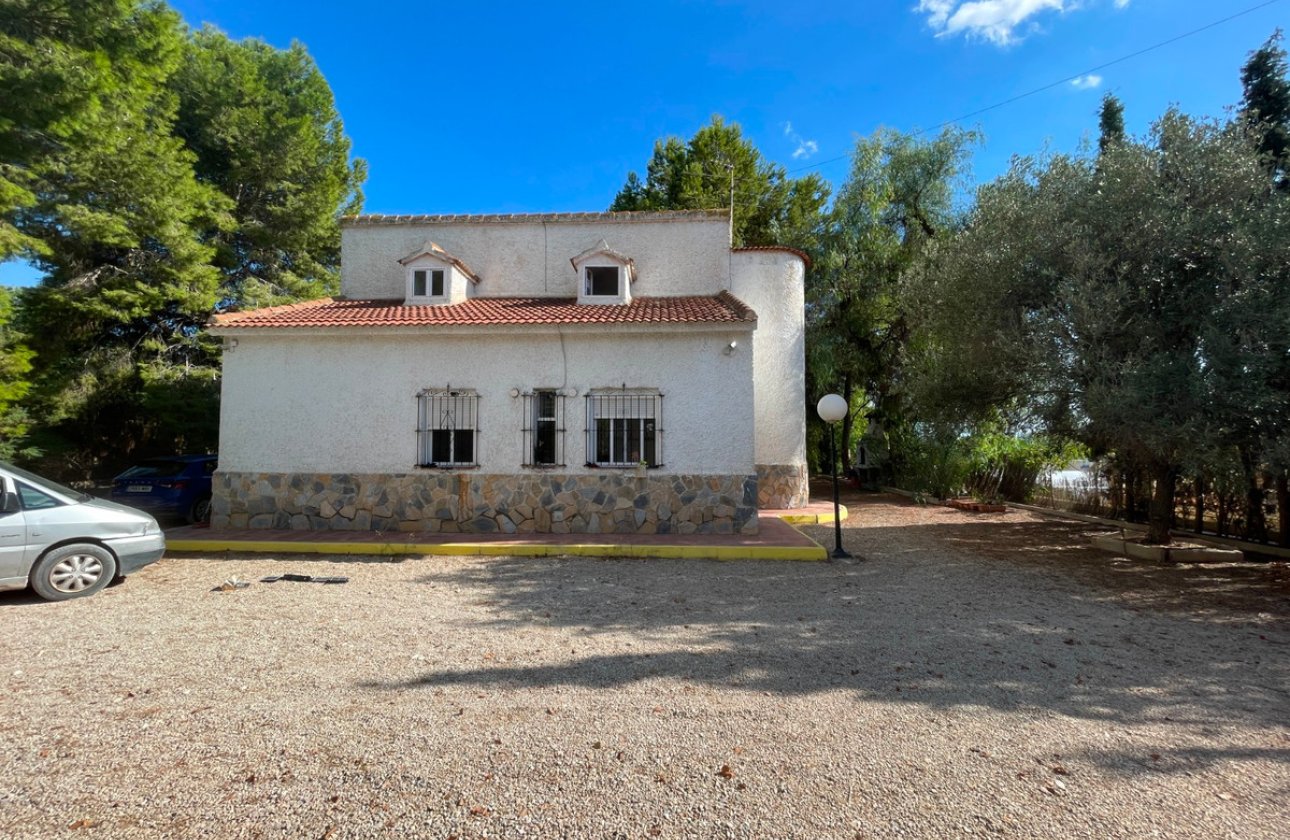 Resale - country house -
Albatera - Albatera Centro