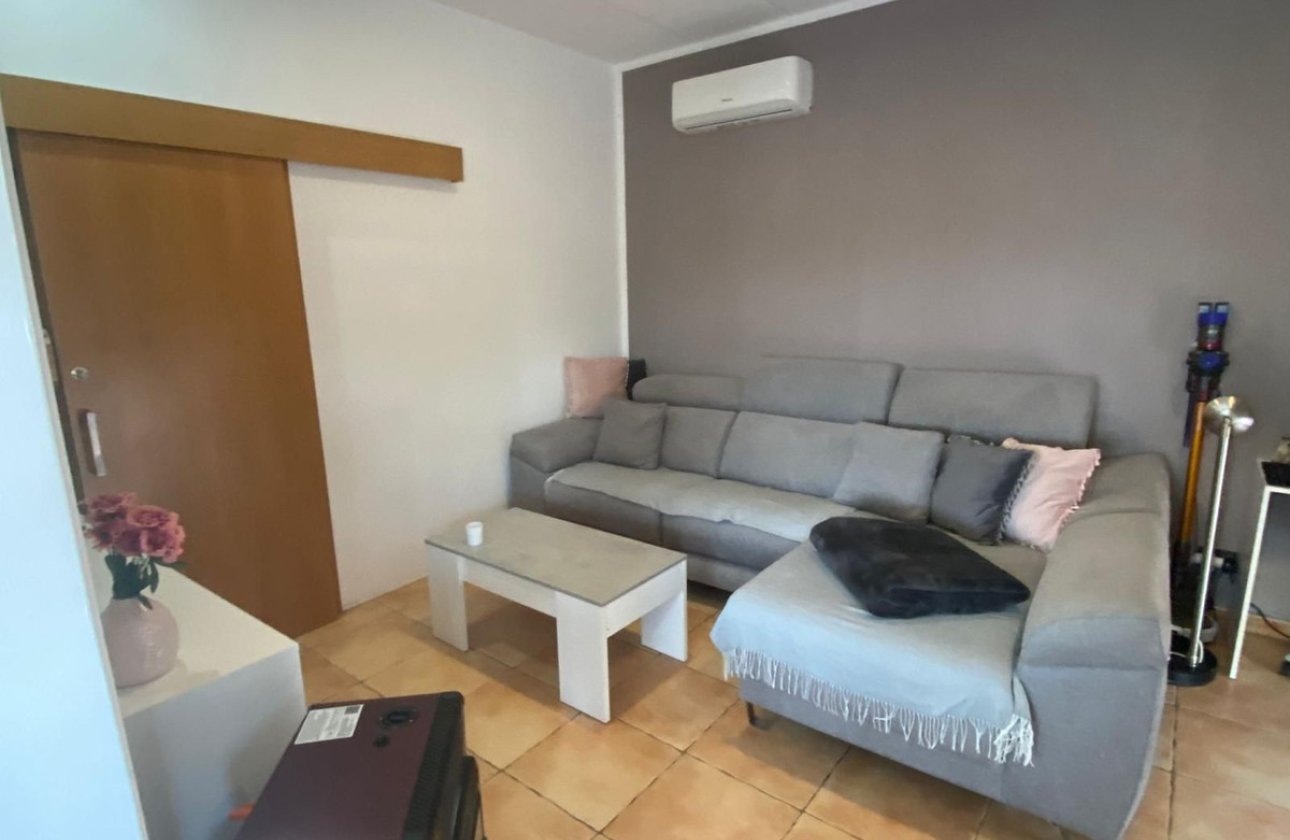 Resale - country house -
Elche - Las Bayas