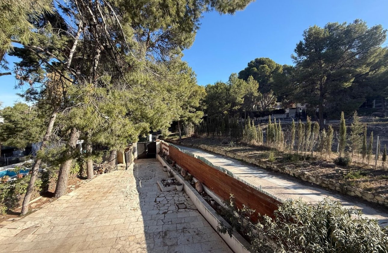 Resale - country house -
Elda - Elda Centro