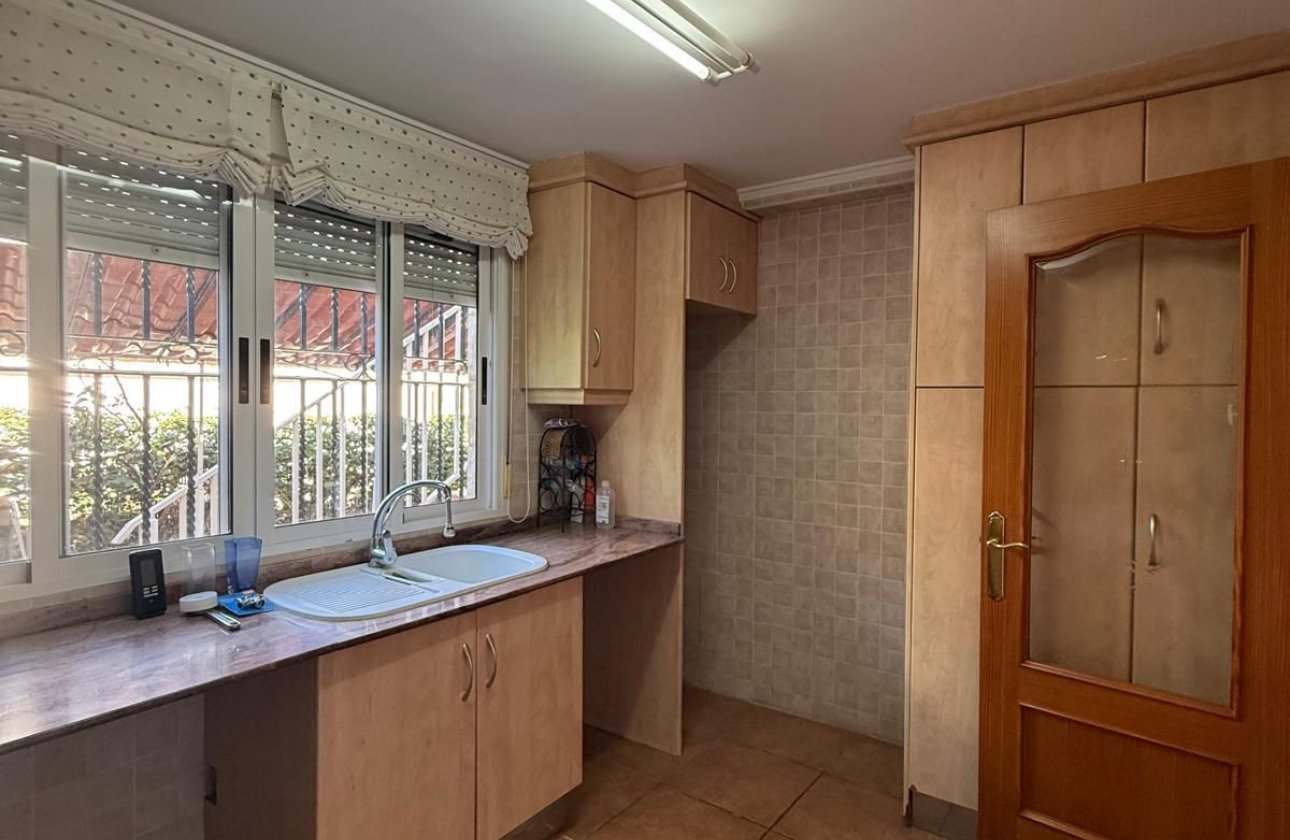 Resale - country house -
Elda - Elda Centro