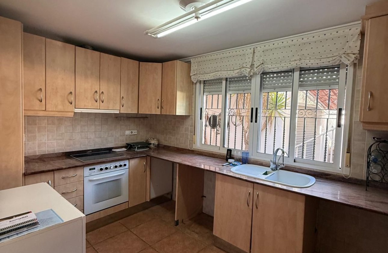 Resale - country house -
Elda - Elda Centro