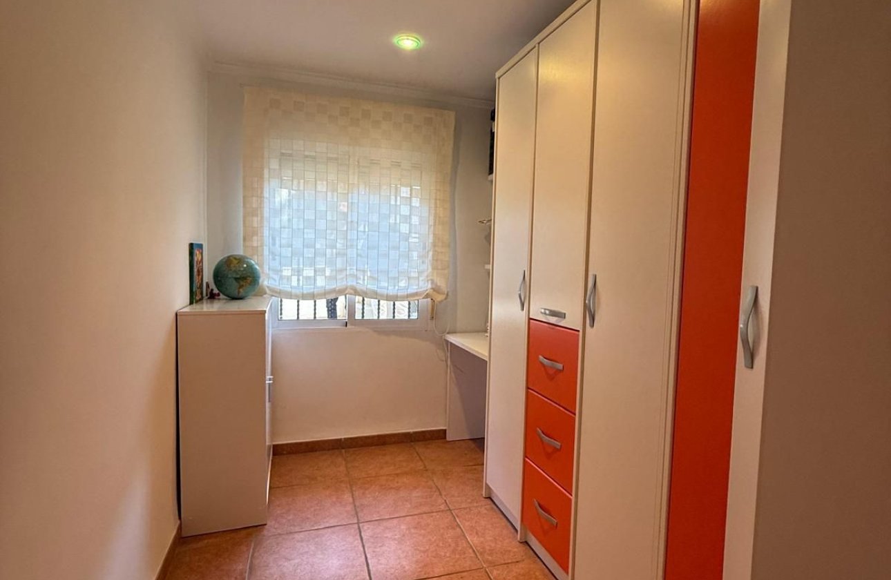 Resale - country house -
Elda - Elda Centro