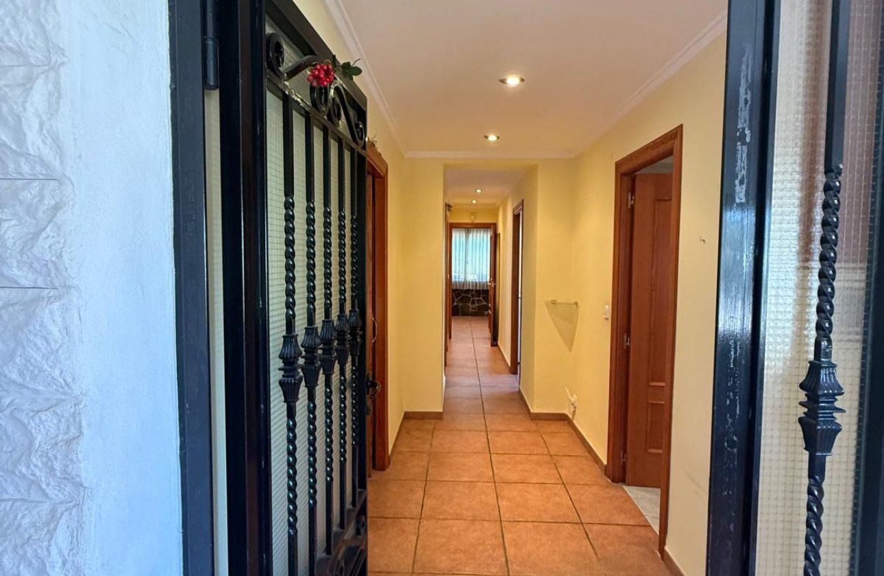 Resale - country house -
Elda - Elda Centro