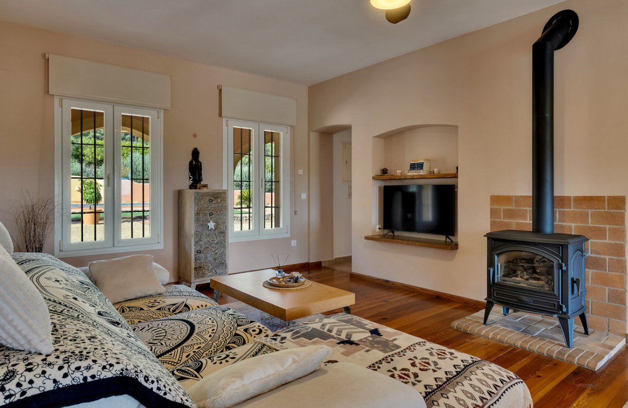 Resale - country house -
Orba - Orba Centro