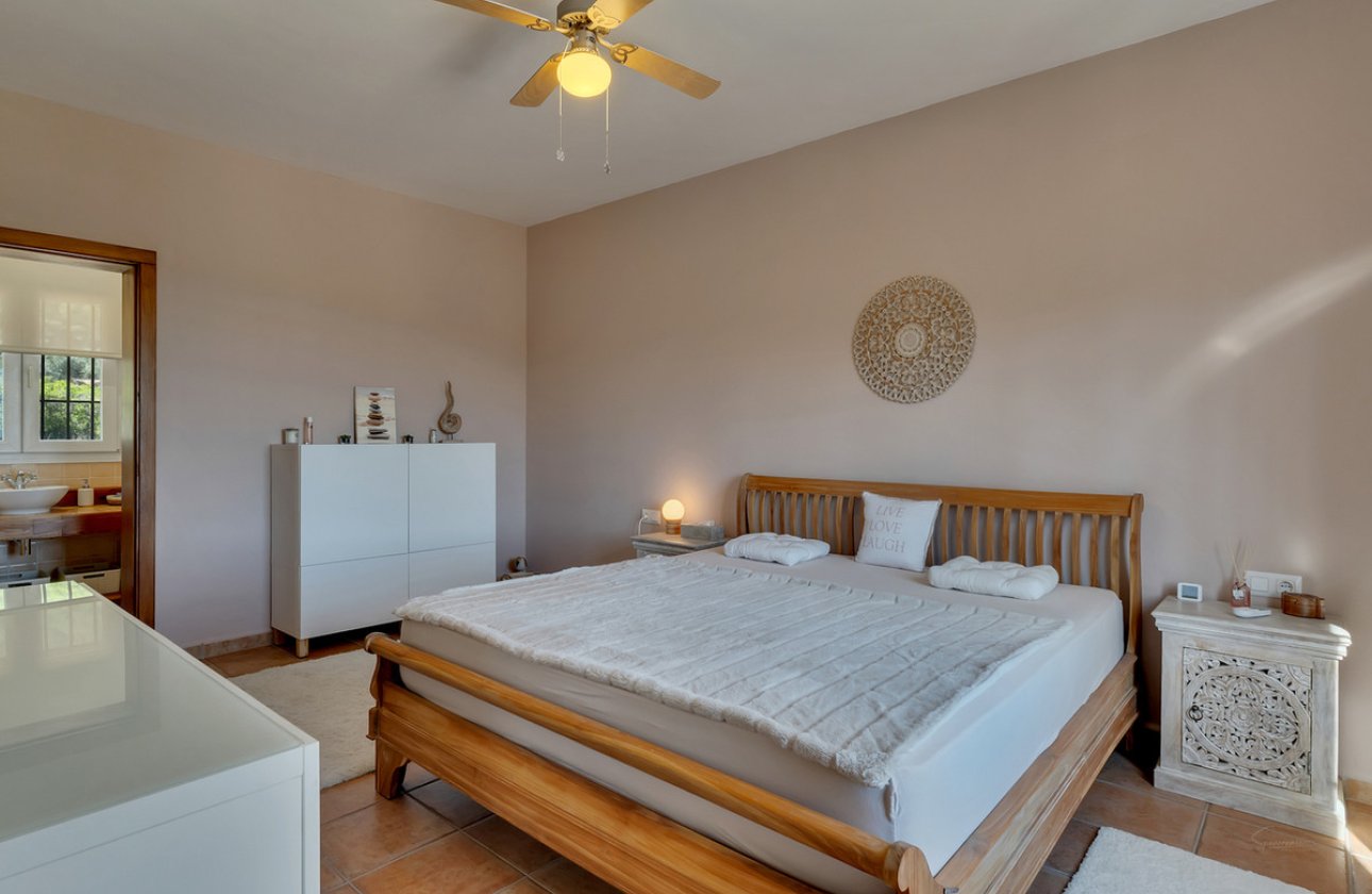 Resale - country house -
Orba - Orba Centro