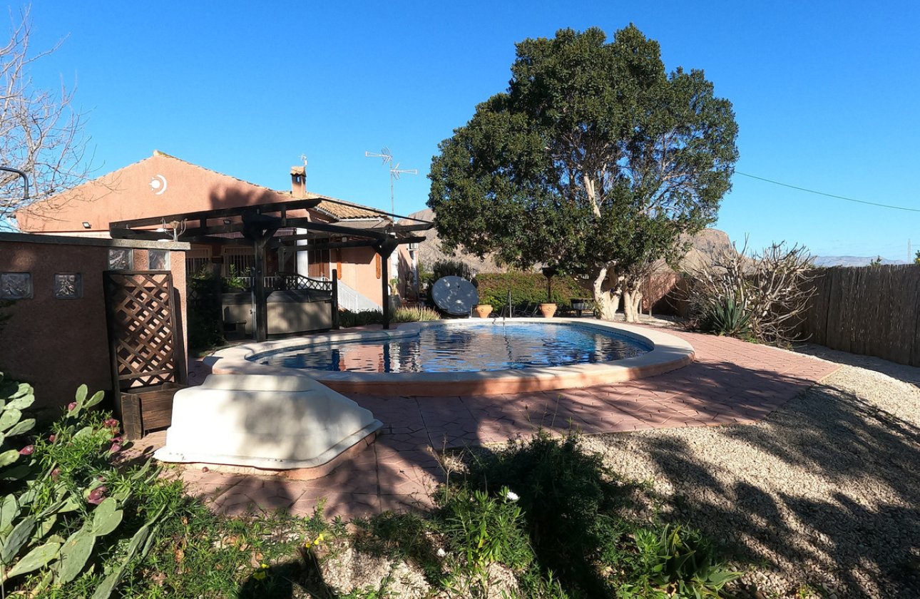Resale - country house -
Orihuela - Orihuela Centro