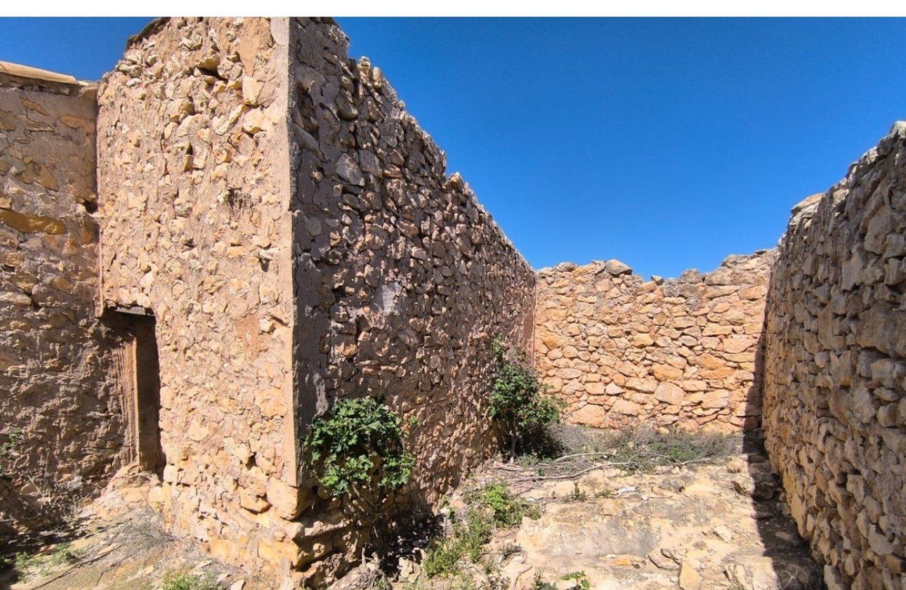 Resale - country house -
Pinoso - Pinoso Centro