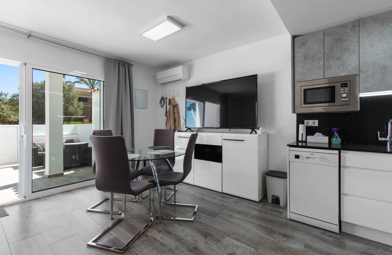 Resale - Duplex apartment -
Torrevieja - Lago Jardin