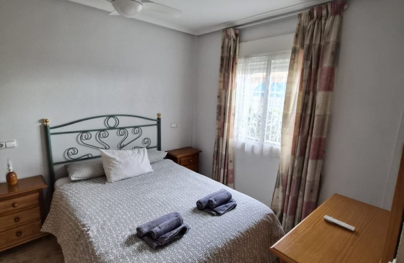 Resale - Duplex -
Orihuela Costa - Playa Flamenca