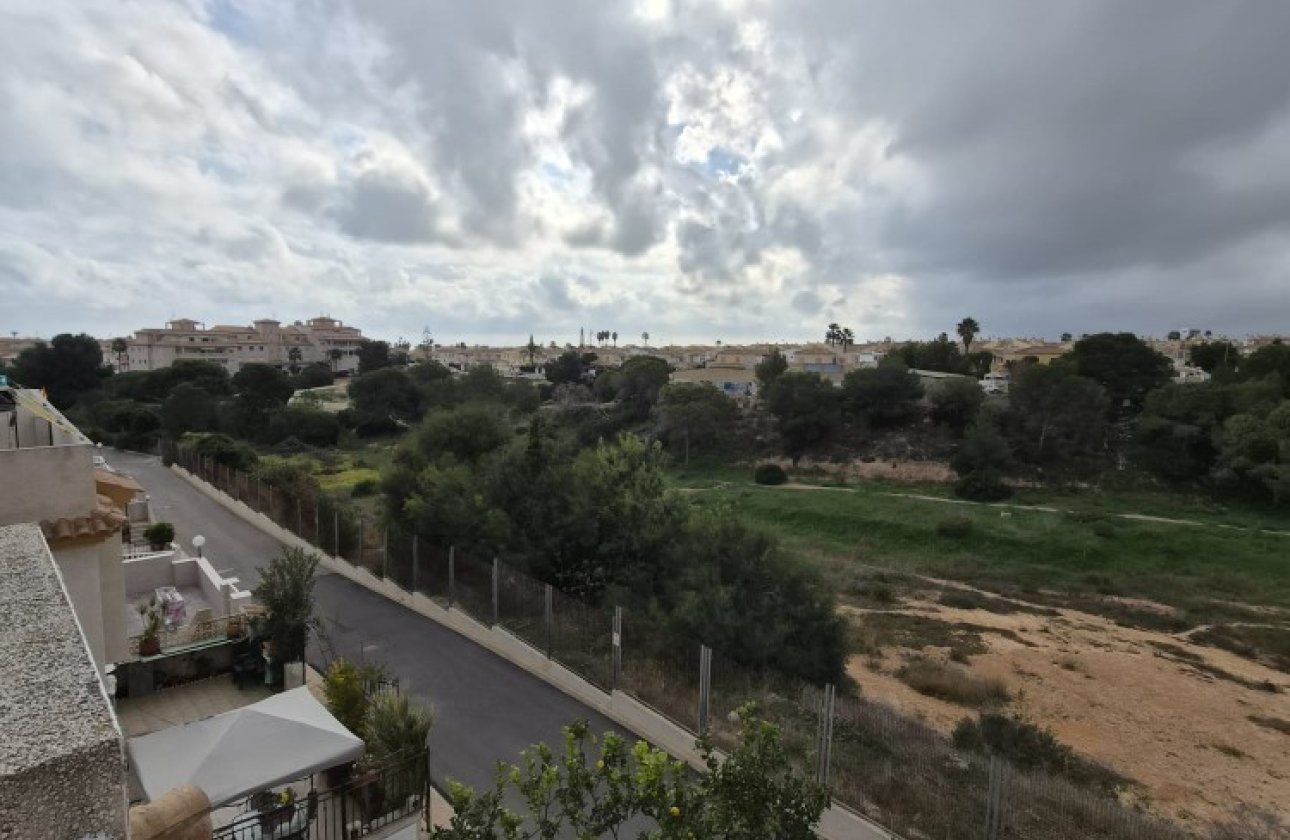 Resale - Duplex -
Orihuela Costa - Playa Flamenca