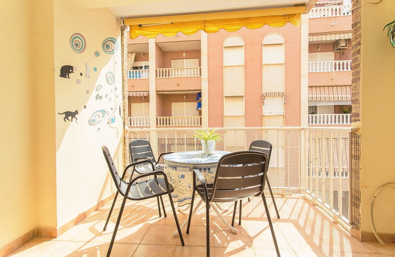 Resale - Flat -
Torrevieja - Playa del Cura