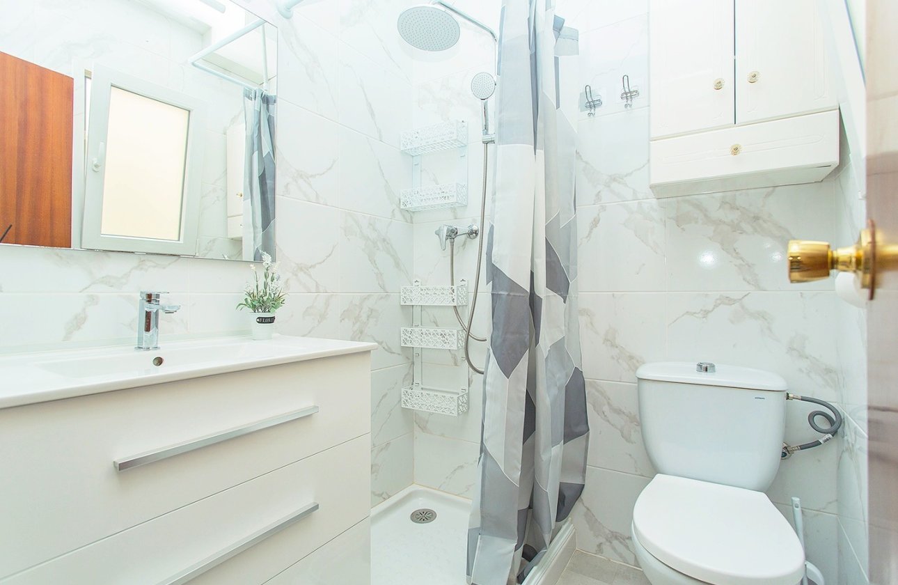 Resale - Flat -
Torrevieja - Playa del Cura