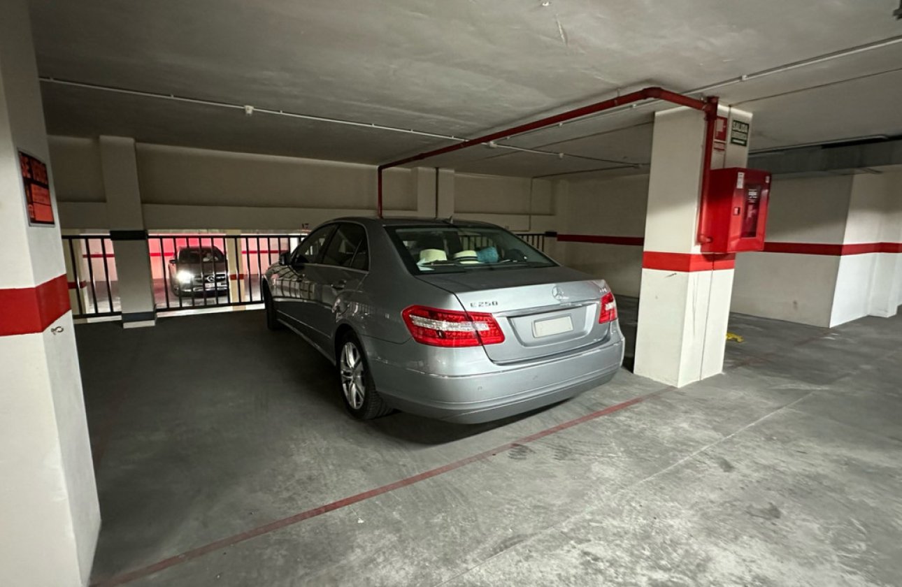 Resale - Garage -
Guardamar del Segura - Guardamar del Segura Centro