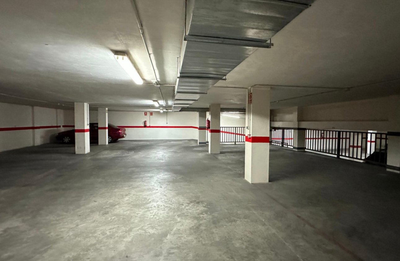 Resale - Garage -
Guardamar del Segura - Guardamar del Segura Centro